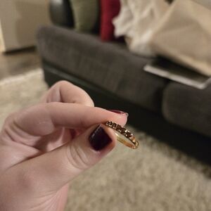 Vintage gold garnet ring